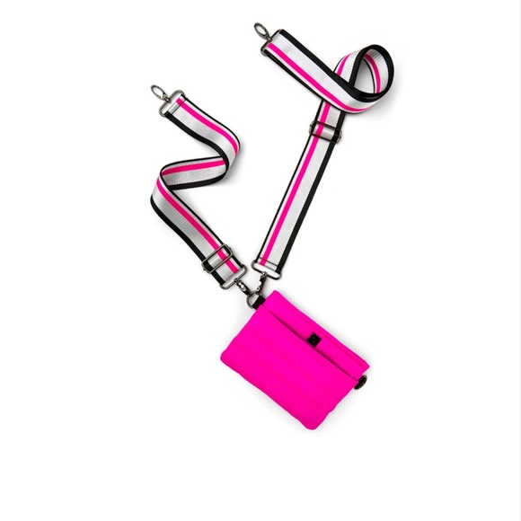 Think Royln Pink Crossbody Bag - Picture 5 of 6